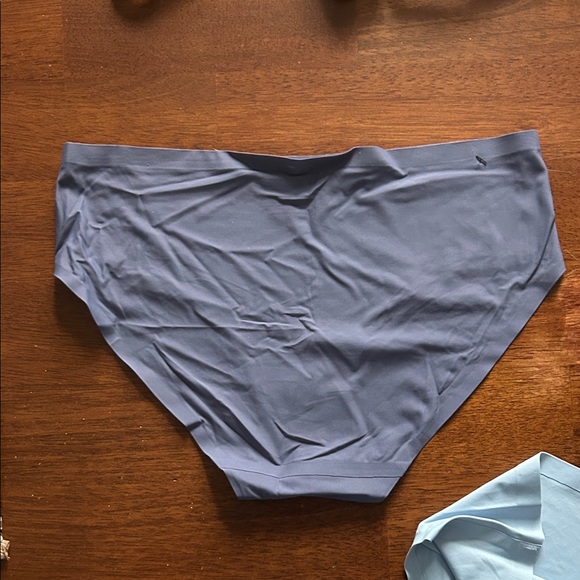 Lucky Brand Women’s Blue and Green Underwear Set size M - Picture 3 of 3